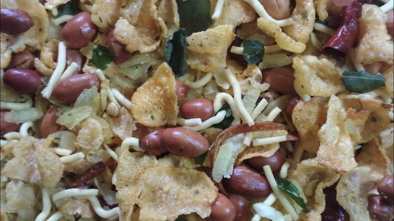 चाय के साथ परफेक्ट स्नैक – पोहे का चटपटा मिक्सचर