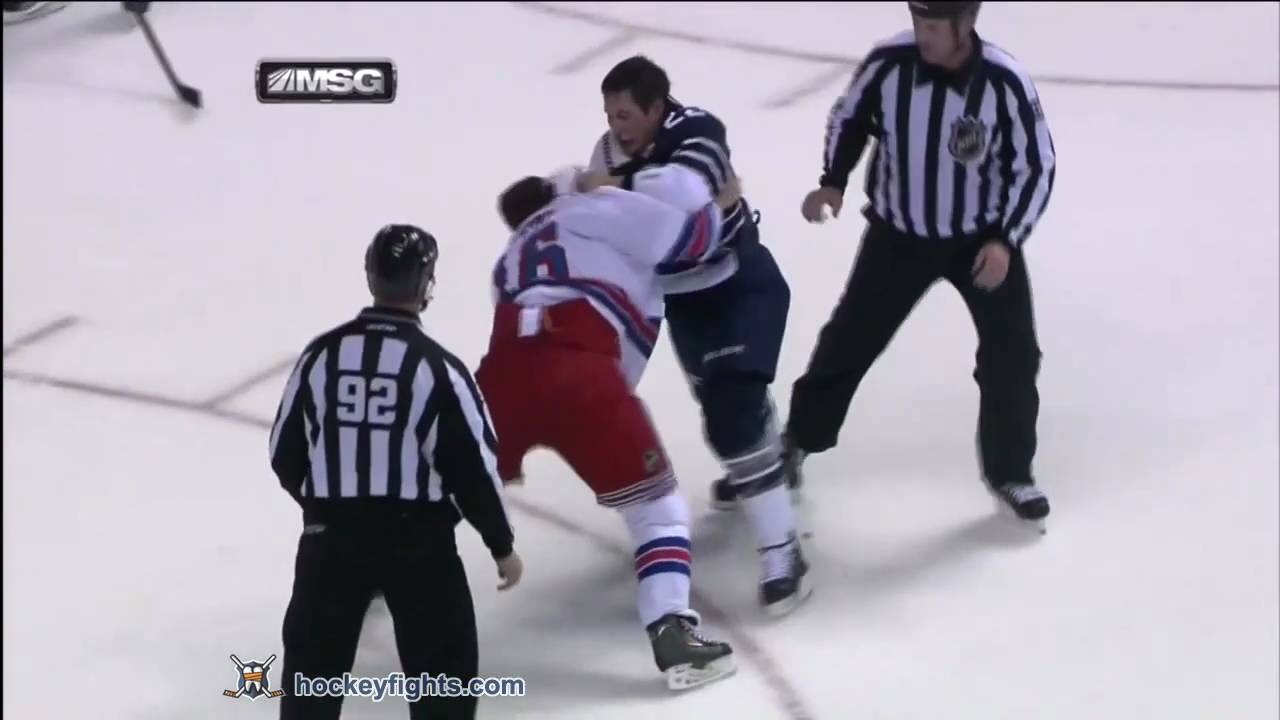 Sean Avery vs Jordin Tootoo Nov 27, 2010