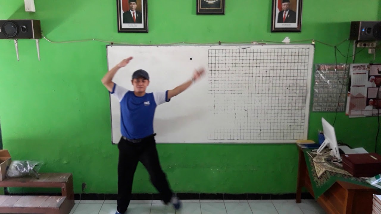 SENAM NAIK NAIK KE PUNCAK GUNUNG