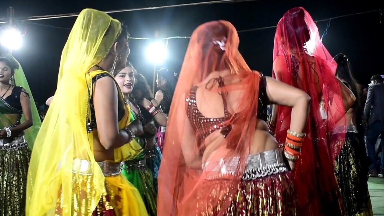 राम दूल्हा बने दुल्हन बनी सिया जानकी||देहात बुंदेली राई||#गीतादेवी हरनामसिंह नरवरिया||