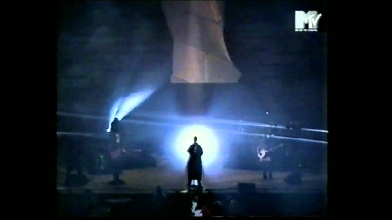 David Bowie The Man Who Sold The World  Live EMA Paris '95