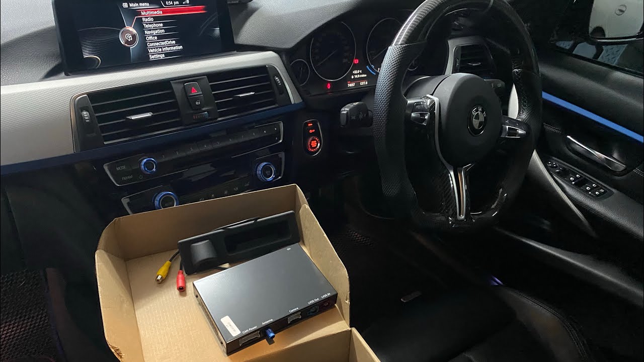 BMW F30 330I | Installing Apple CarPlay MMI and Reverse Camara on BMW F30
