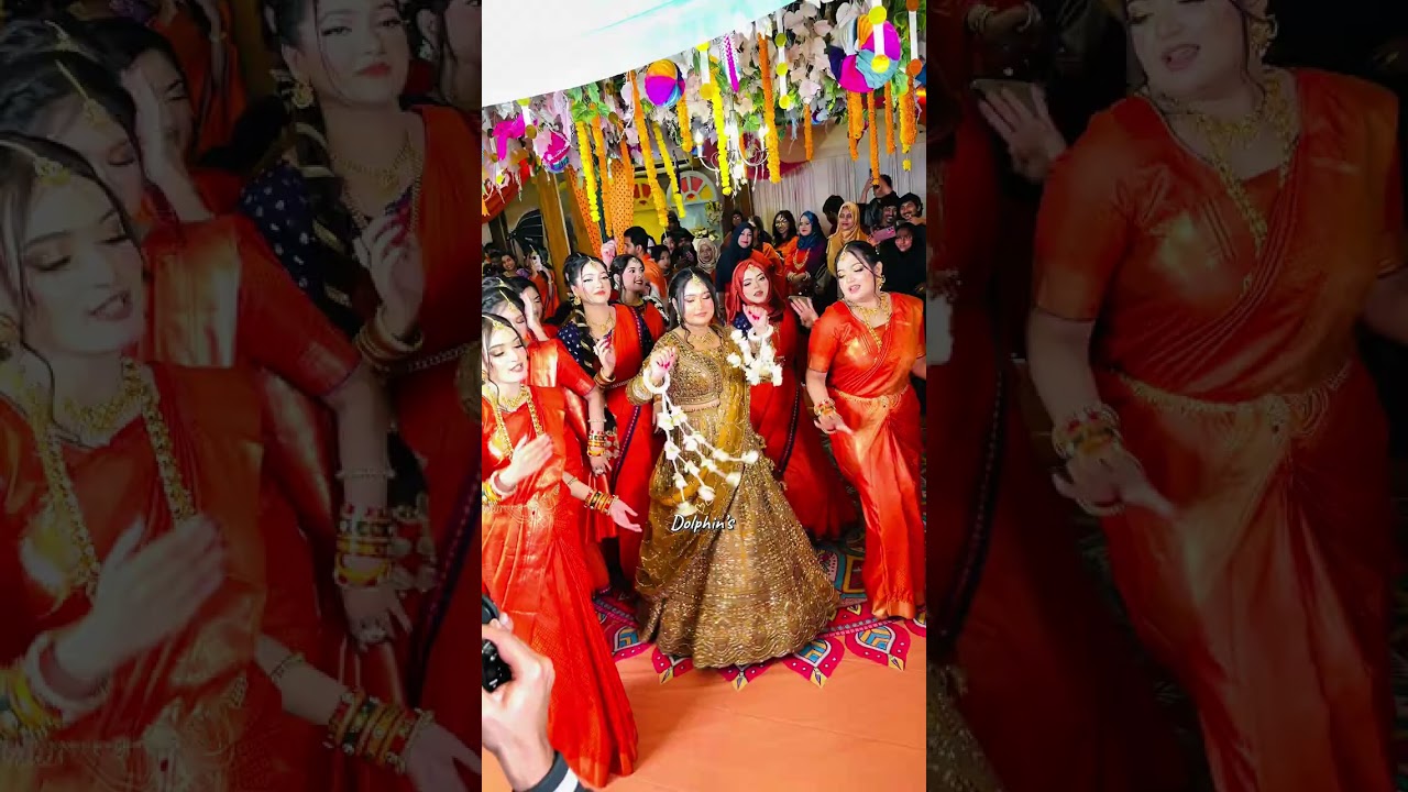 হলুদে বউয়ের এন্ট্রি ডান্স || Haldi Bride Dance || Entry Dance || bride dance with Bridesmaid 