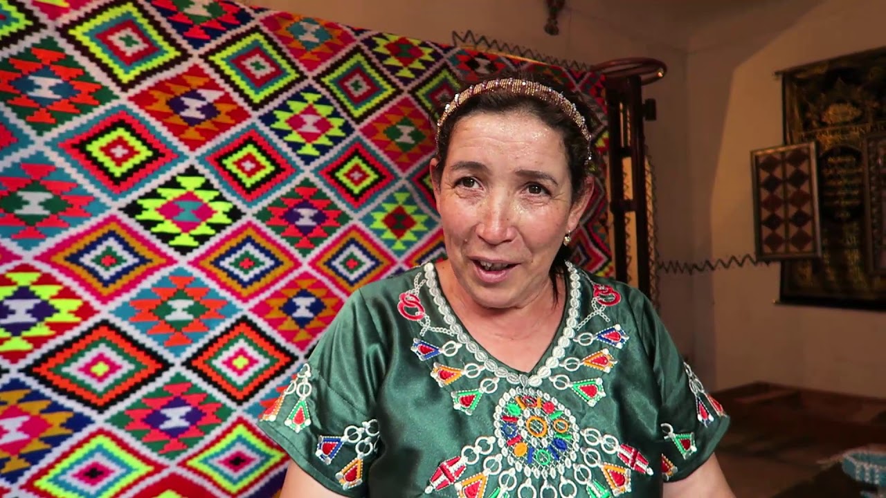 Les femmes rurales de Bejaia à la féte de la figue de Beni Maaouche