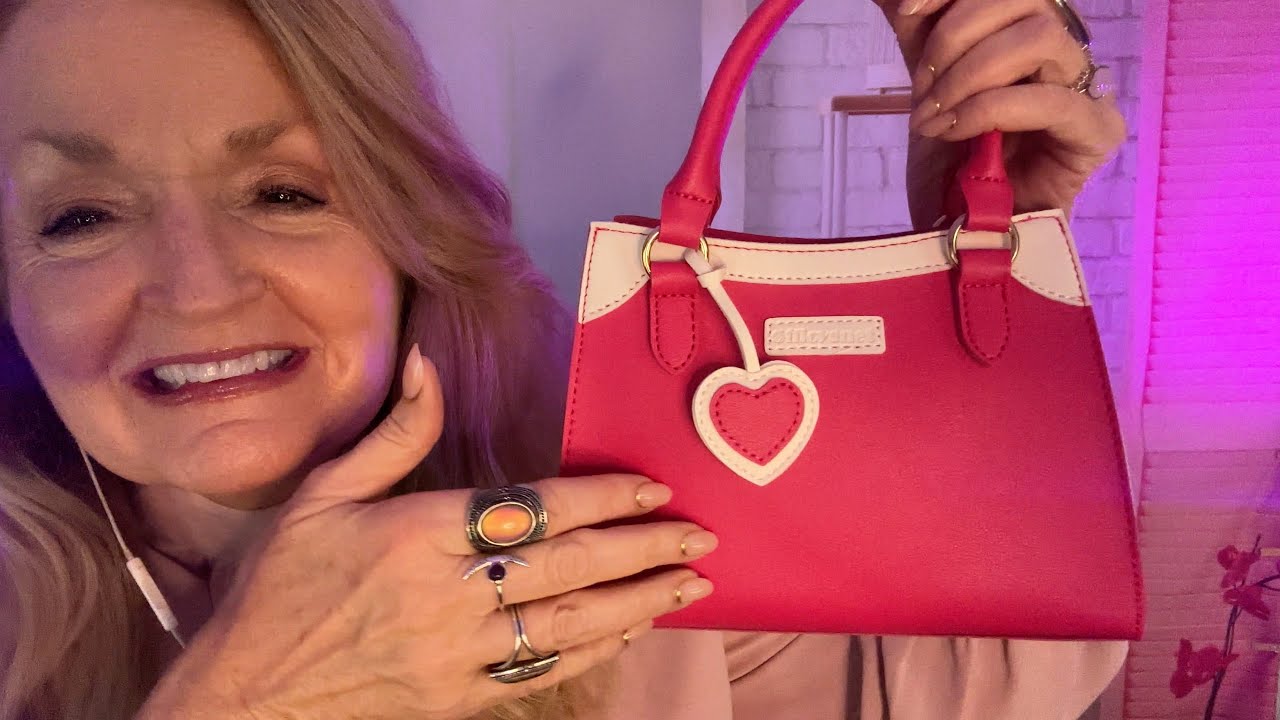 ASMR What's in my Purse / Makeup Role Play Personal Attention 👜