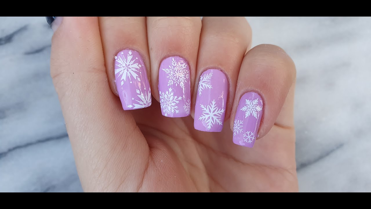 Snowflake Nails - Easy to Create - Si te lyejme thonjte per festa