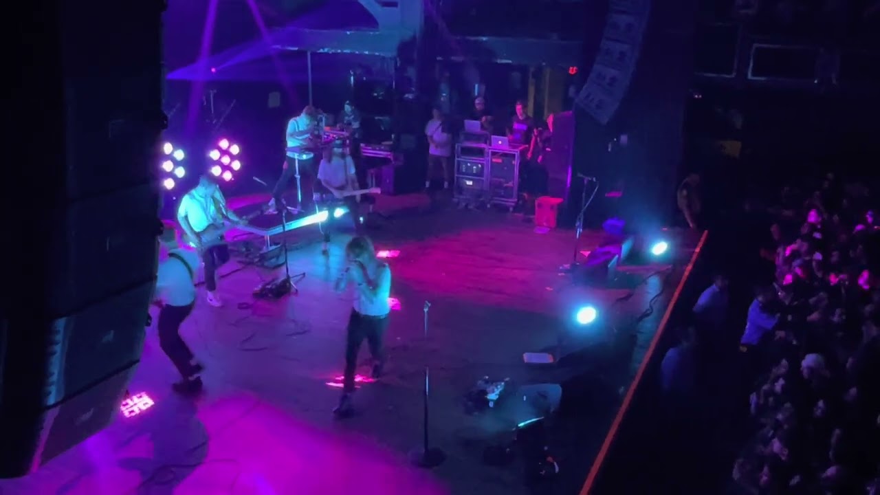 The Devil Wears Prada - Time live
