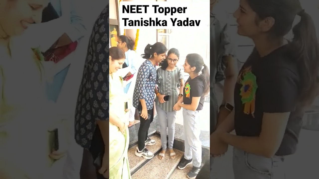 Neet Ug 2022 Topper Tanishka Yadav ( AIR 01 ) on function celebration 🎉 hall || medico info 💉