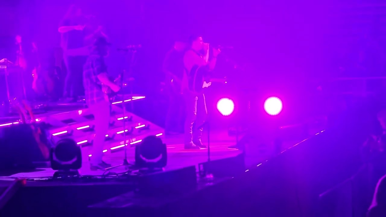 Scotty McCreery - Slow Dance (2024) (New Song) - Live in Mesquite, Tx. 02/24/24