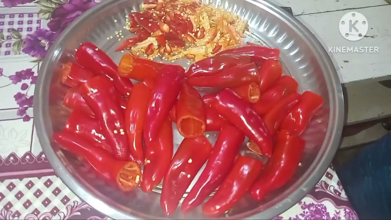 Bada Lal mirch Ka Achar #cooking #achar #mummy 