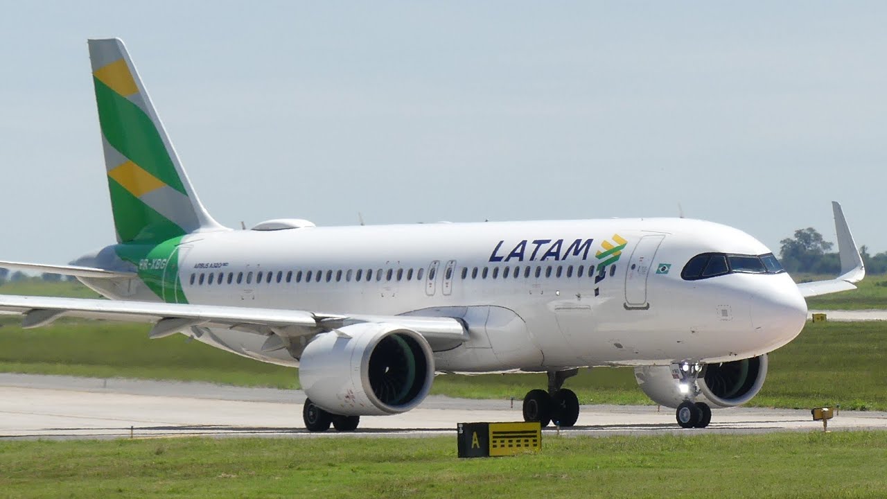 LATAM Airbus A320neo PR-XBG 