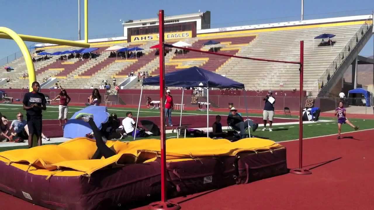 Carlos Hernandez 7'3