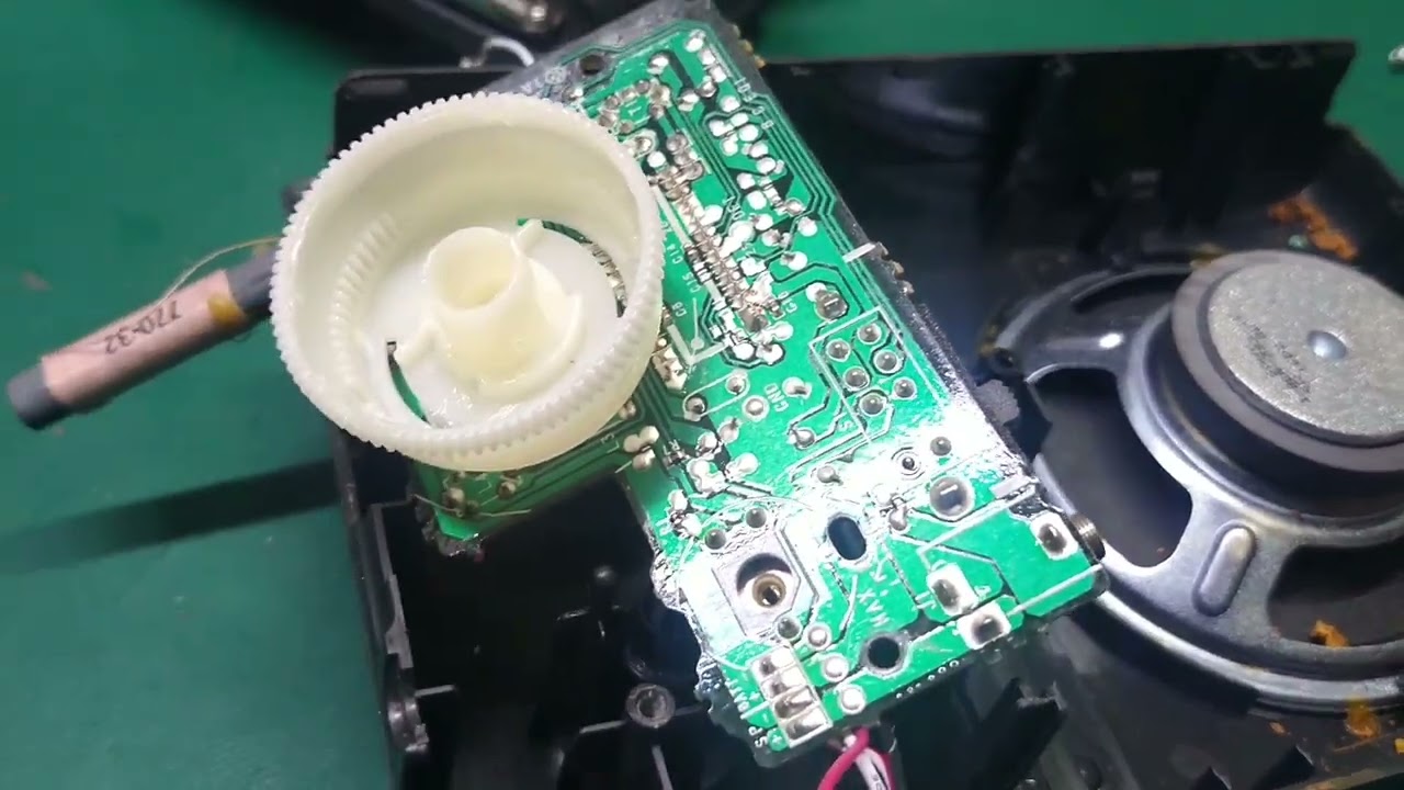 Reparar radio SONY que no enciende📻