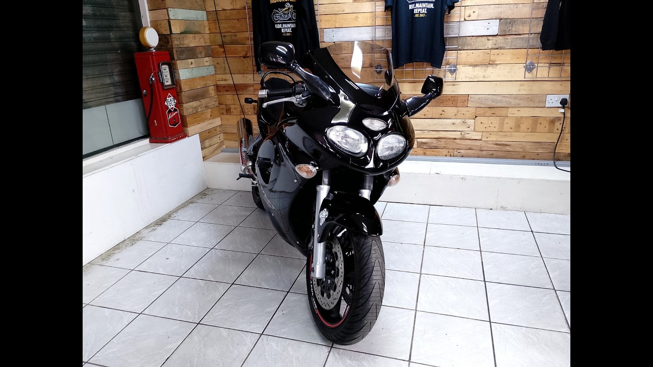 1999 Triumph Sprint ST955i For Sale at Long Eaton Motorcycles