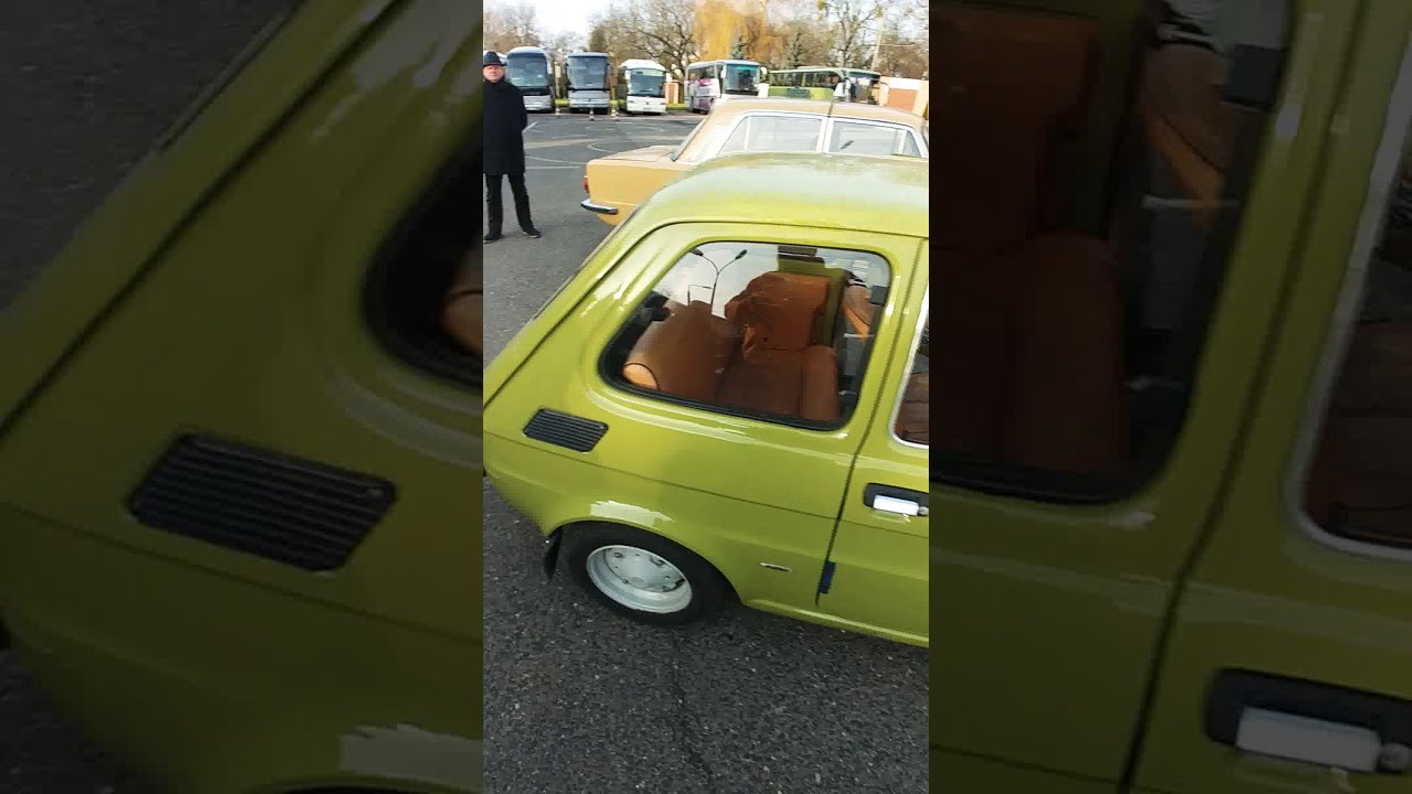 Fiat 126p, Duży w maluchu, czyli on 206cm, ona 158cm.