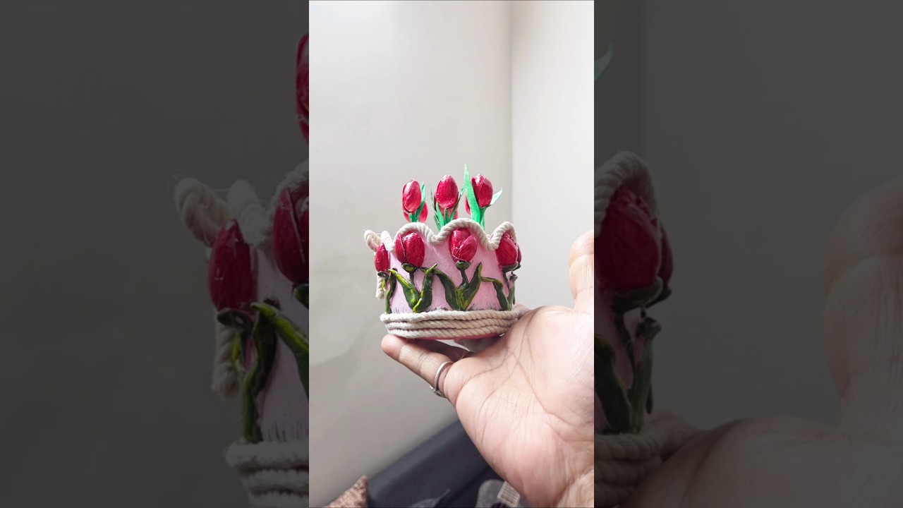 Beautiful decoration piece for office and kitchen table top 