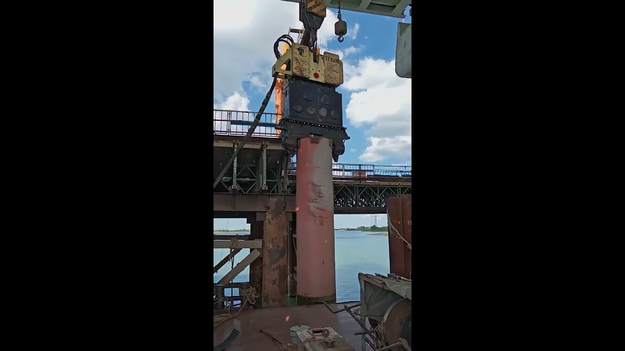 Yongan Hydraulic vibro hammer (YZ-230B)