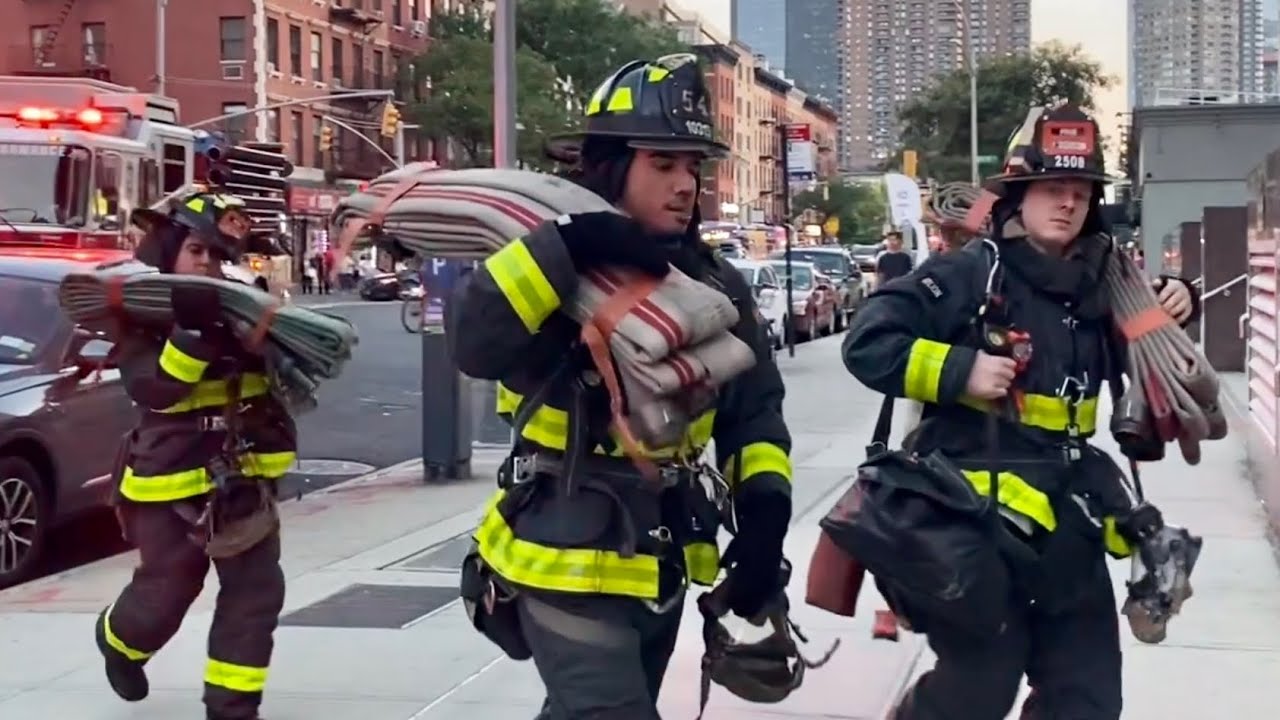 🌟 PRE ARRIVAL 🌟 FDNY Manhattan Box 0867 Lamp Fire Knocked with the can on the 6th Floor
