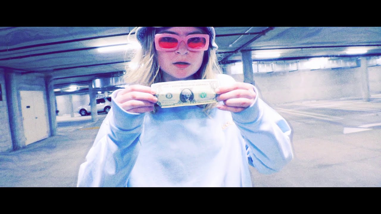 BROKE B*TCH *EXPLICIT*