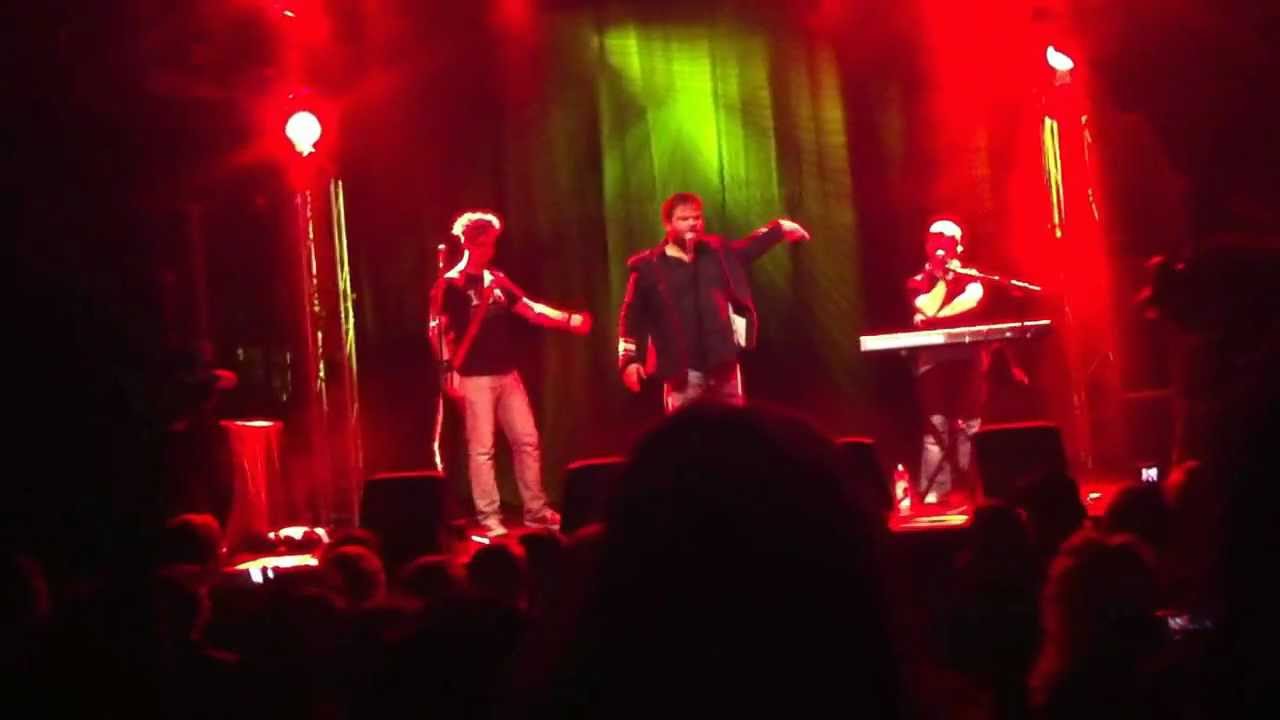 The Axis of Awesome - 4 Chord Song (Live @ Knust, Hamburg 26.11.2011)