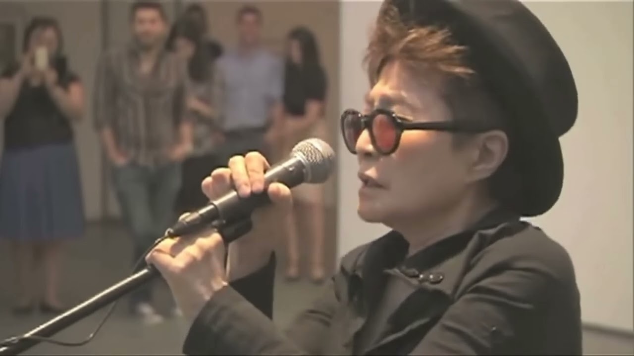 Yoko Ono sings Blinding Lights by The Weeknd