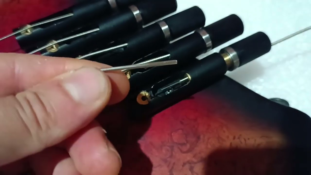 Video Instruccional n° 1: Como encordar el bajo headless multiescala IYEN IBH5