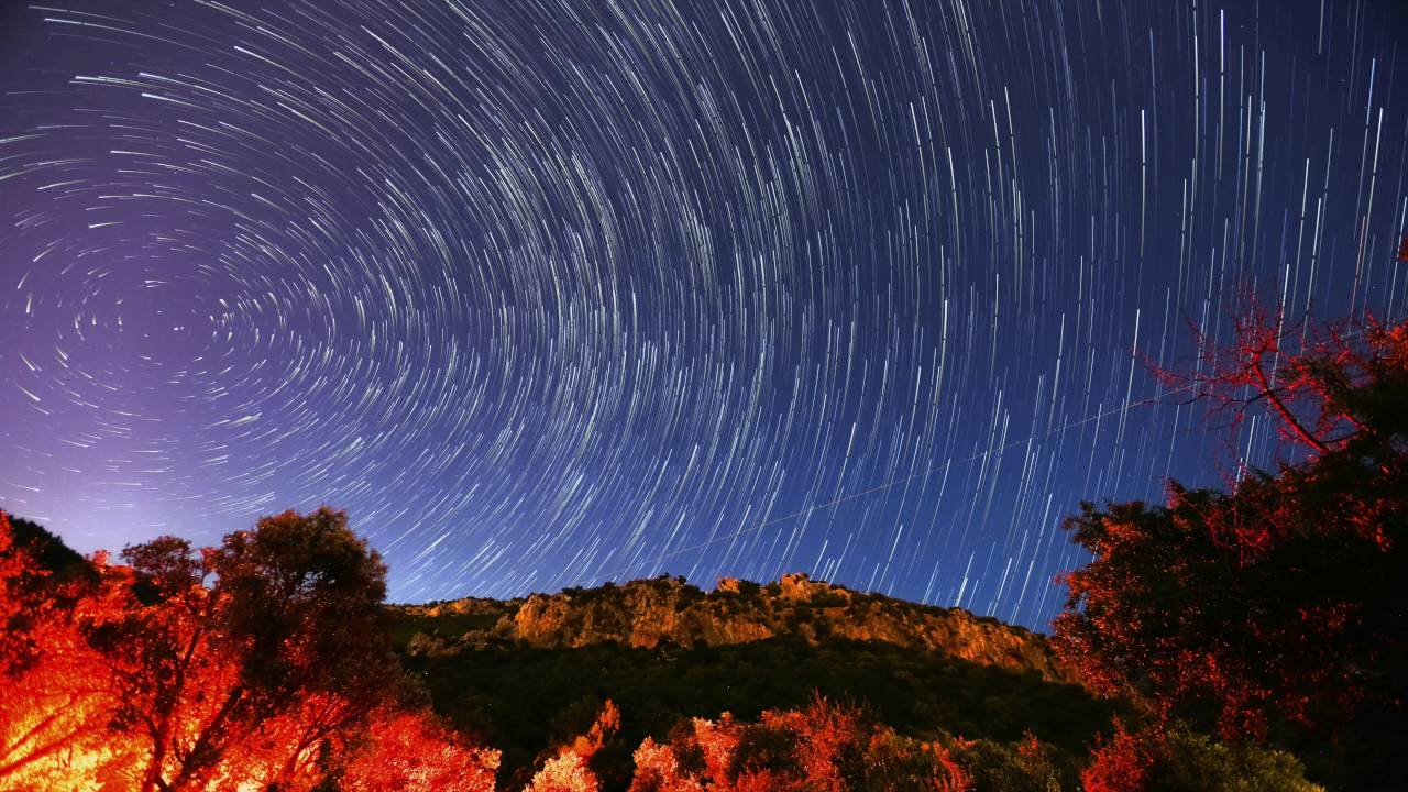 Amazing Vortex Star Trails from Izmir - Turkey