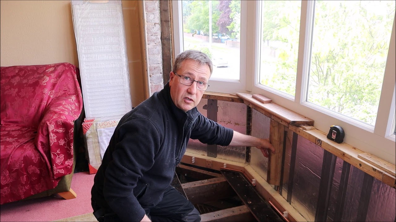 More Stud, Insulation and Framing Out The Rest Of the Window Bay
