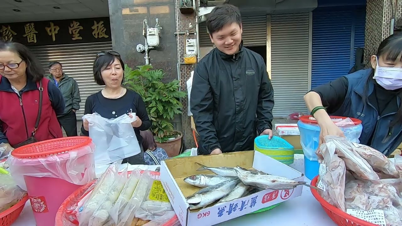 今天烏日場號歡樂 #中彰海王子 #烏日火車站 #海鮮叫賣 #海鮮拍賣
