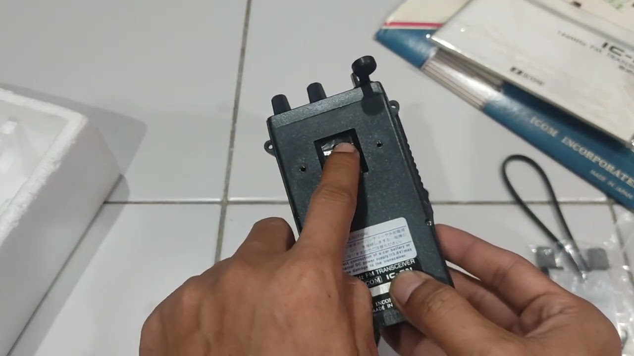 รีวิว ICOM IC-2N