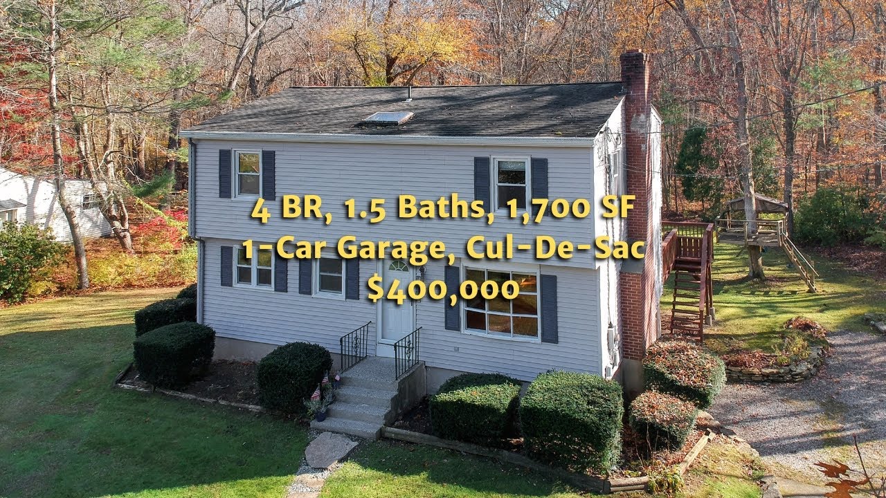 Inside a 4-Bedroom Colonial in Ledyard, CT | $400,000