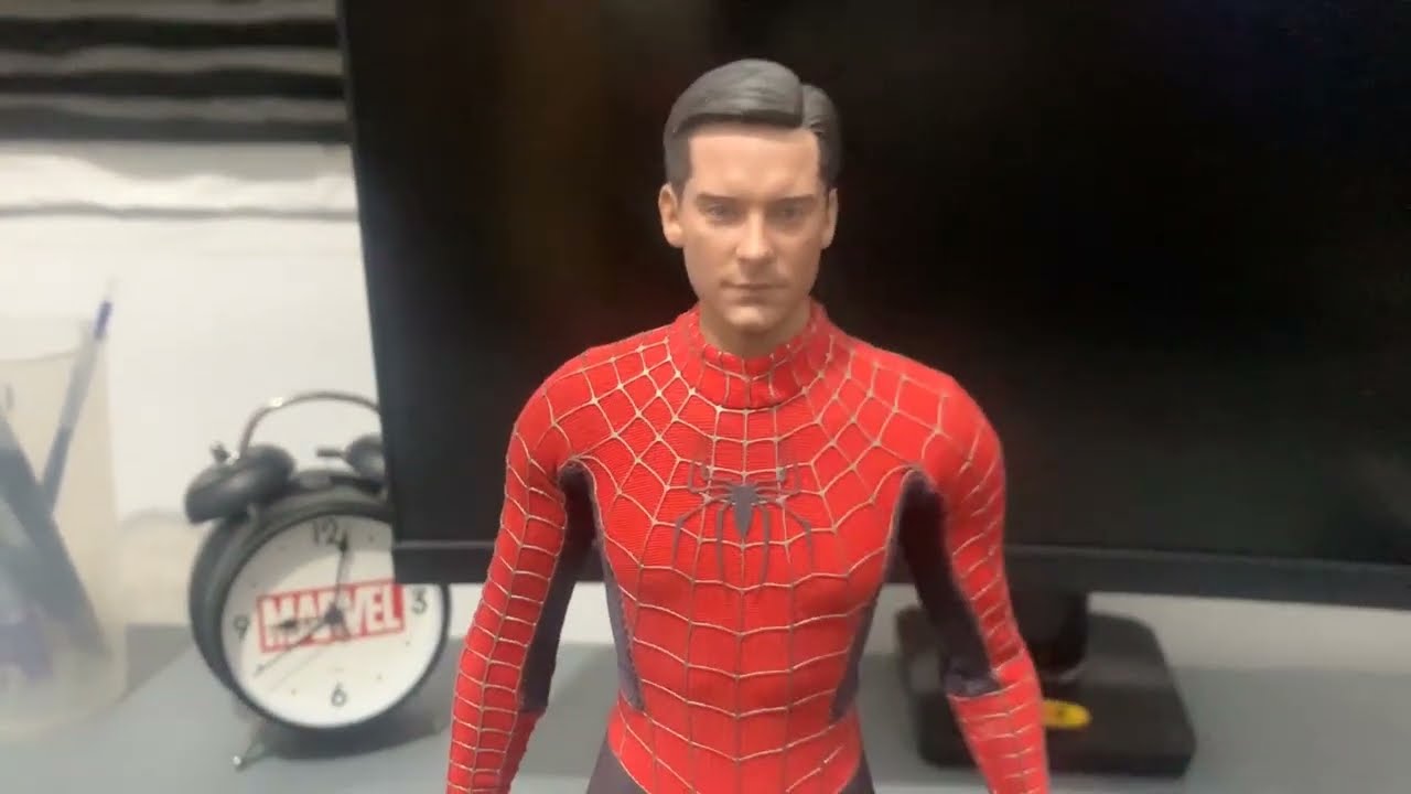Custom Hot Toys Spiderman 3, Change body to TBLeague Phicen M31, and add Tobey head