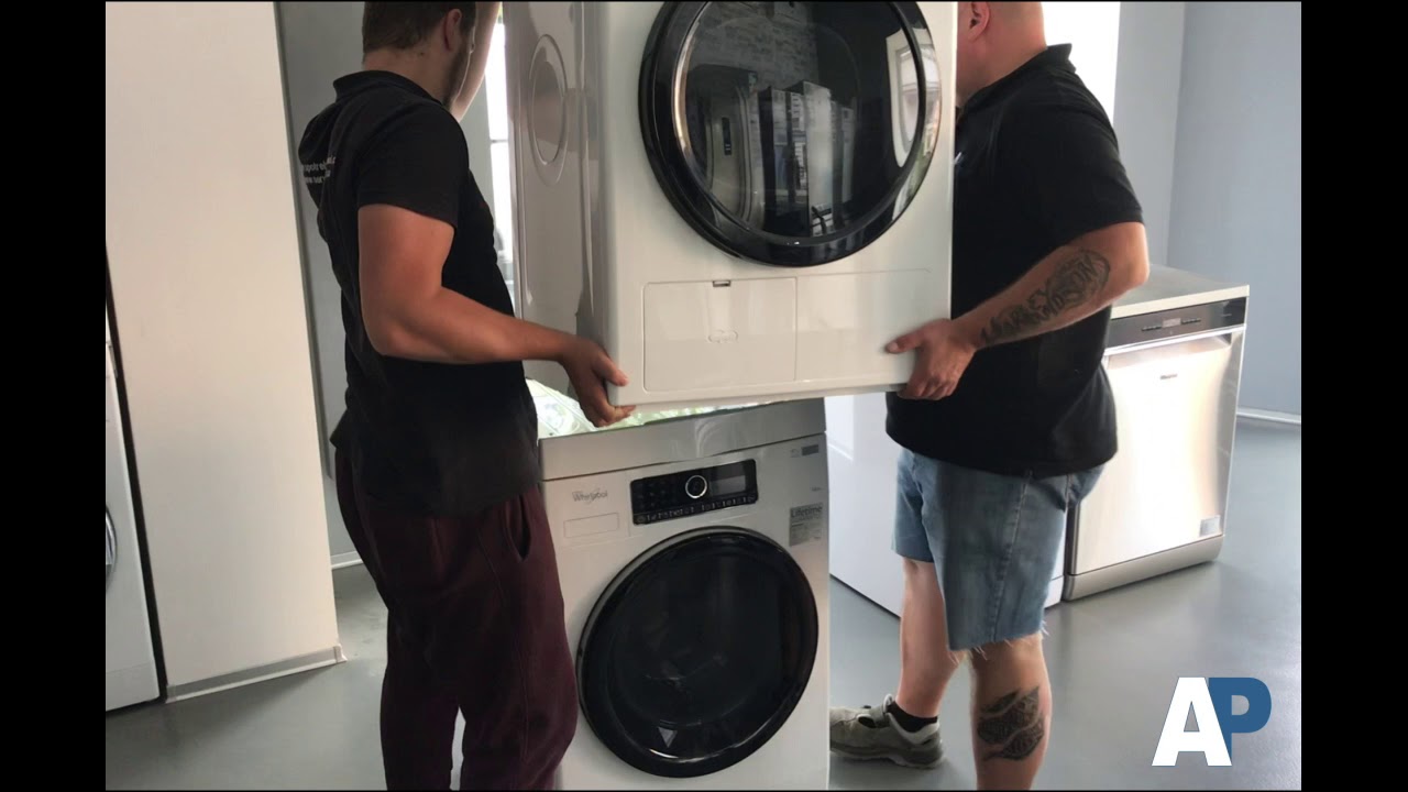 Videonávod - instalace spojovacího dílu mezi pračku a sušičku