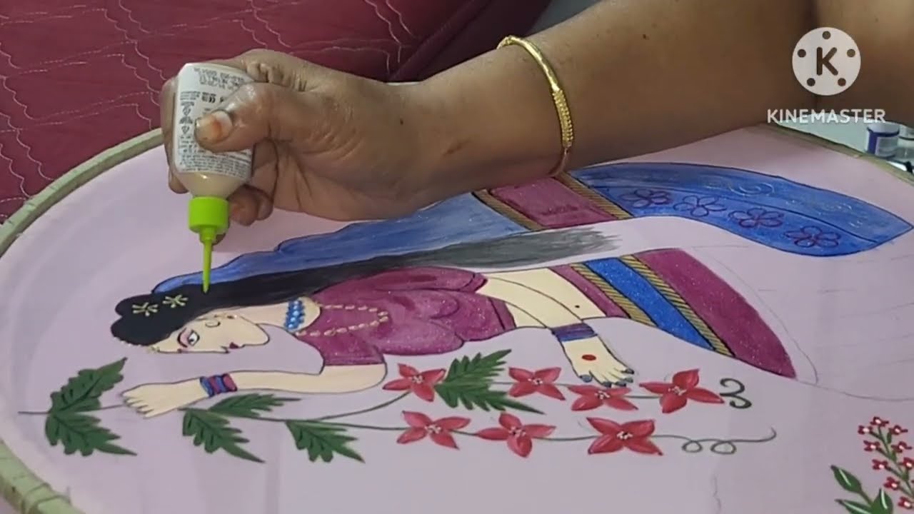  Saree palluలో  figureనీ  డిజైన్ చేశాను చూడండి.