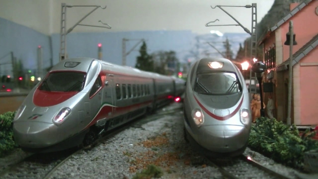 Plastico HO italia treni freccia VII ETR 610