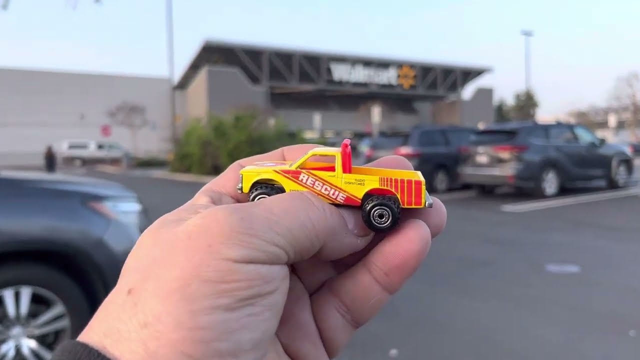 Playdays Collectibles Friday morning Hotwheels hunting at Walmart. 3.17.23