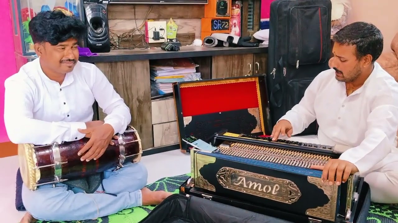 सुंदर असे गायन अमोल दादा शिंदे व अमोल दादा जावीर....