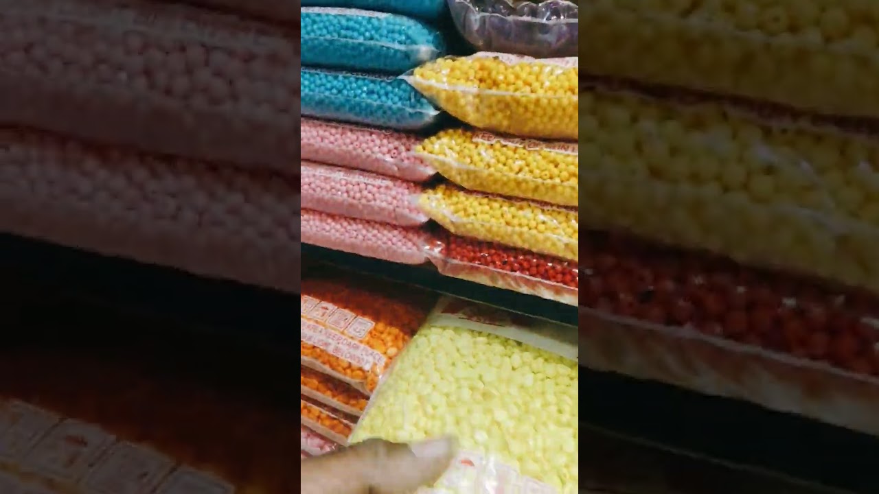 Beads wholesalers in Bhuleshwar, Mumbai offer a wide variety of beads and beading supplies at