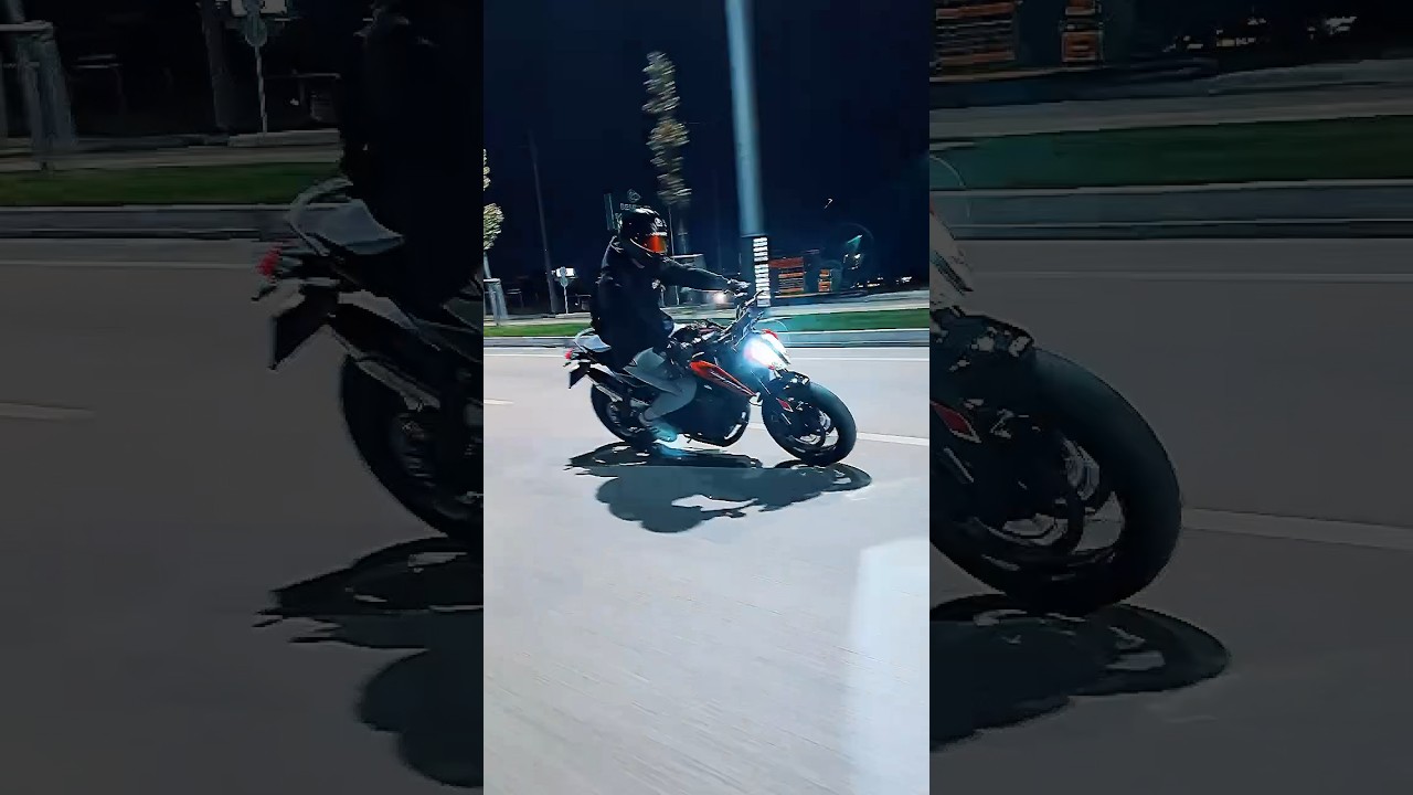 KTM DUKE 790 Night Ride
