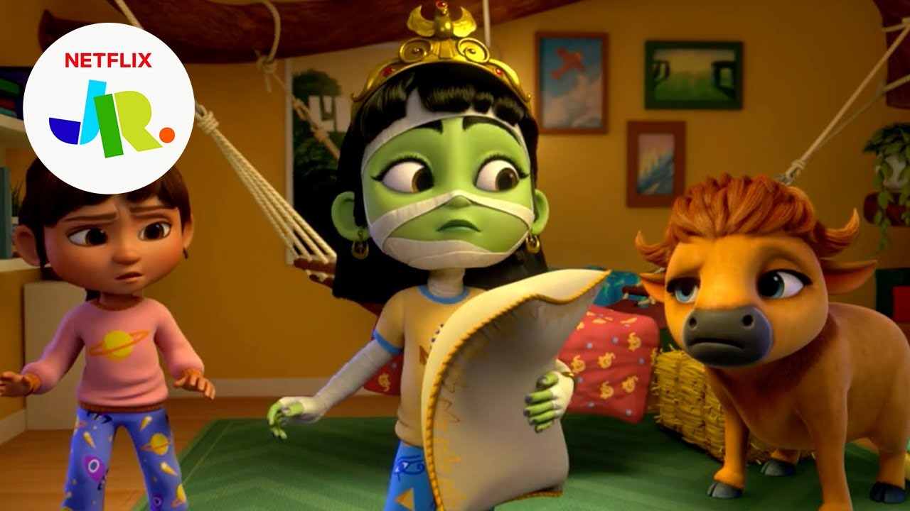 Ismat&rsquo;s First Treehouse Sleepover 💤 | Ridley Jones | Netflix Jr