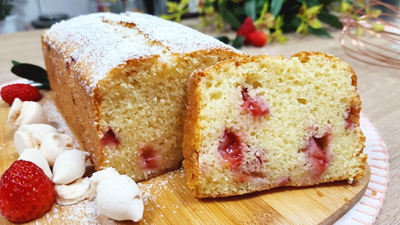 RECEITA FÁCIL COM MASSA SUPER FOFINHA - BOLO CASEIRINHO MORANGO 🍓