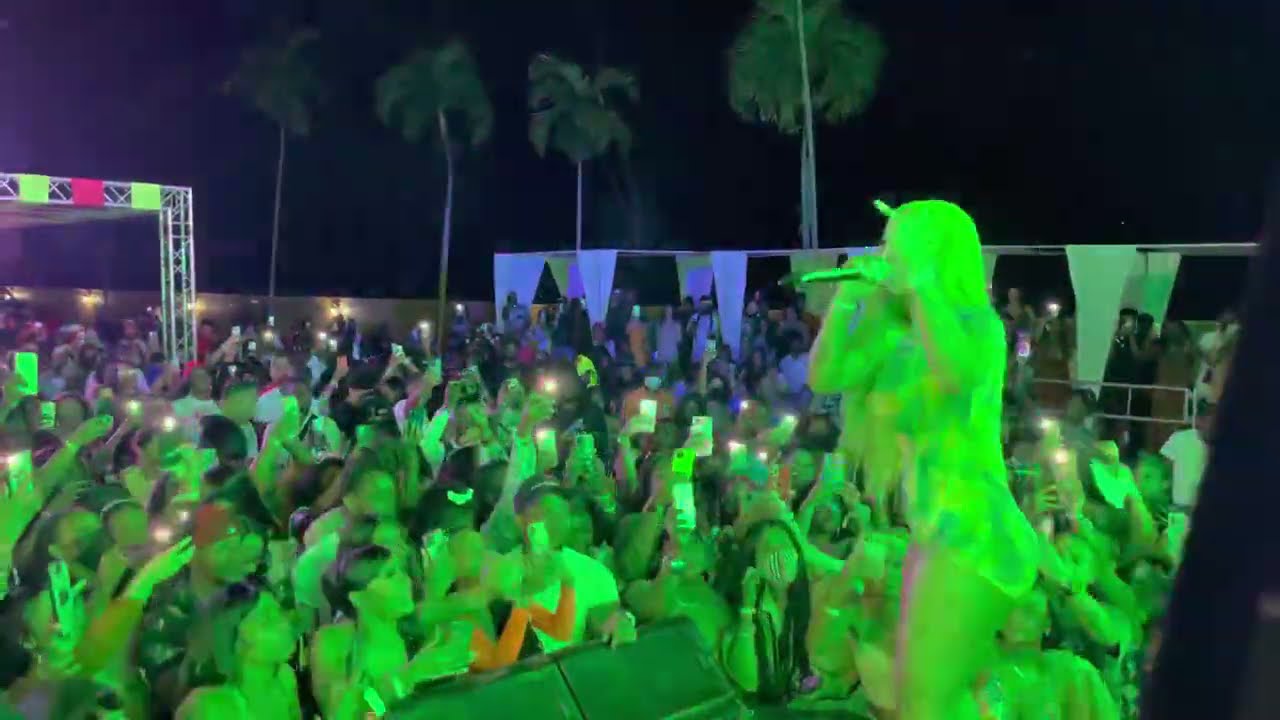 Выступление Shenseea на Spring Bling Weekend в Майами (полное шоу)