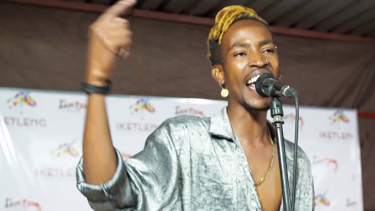 BTS + live performance. Preeminent Antics ft Xowie+ sabtown(Jill Scott, golden cover) @iketleng pub