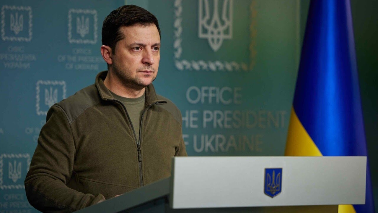 Volodymyr Zelensky visits town of Bucha