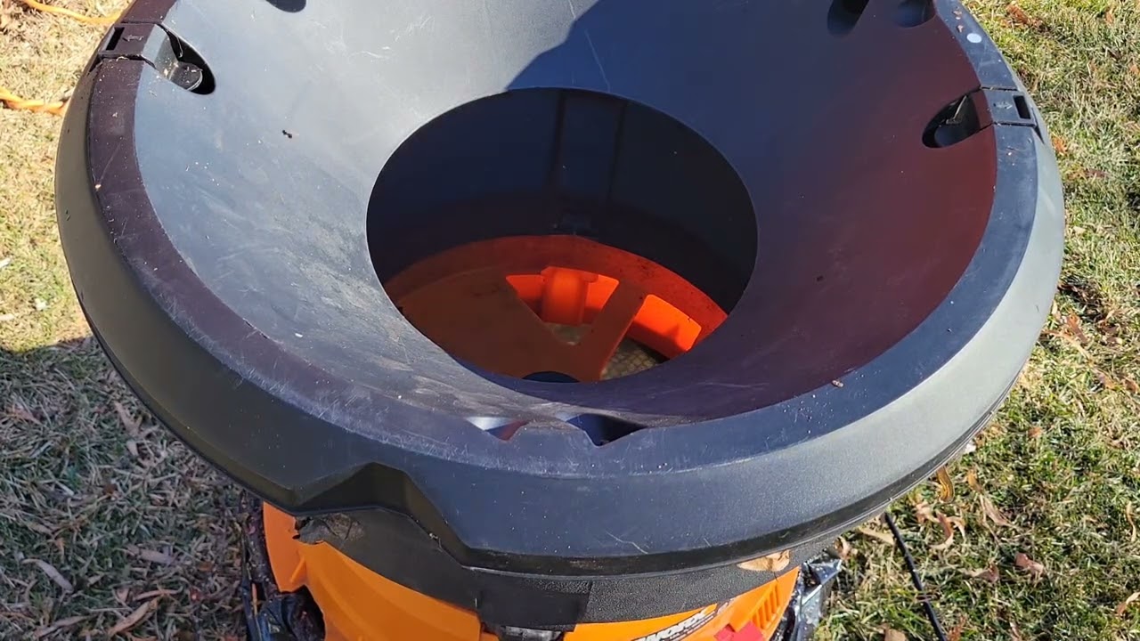 Curbfind Free Worx leaf mulcher, how good does it work? Let's find out.