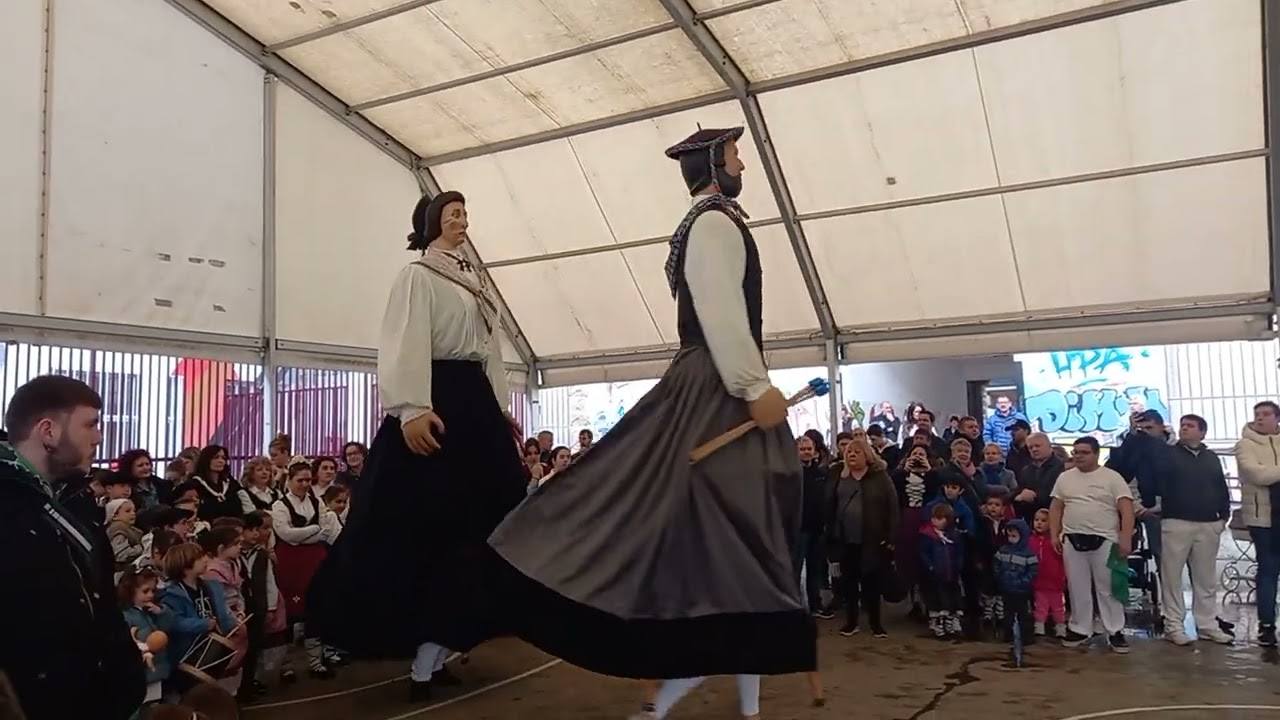 Vals gigantes de huarte en el GAZTE EGUNA 2023