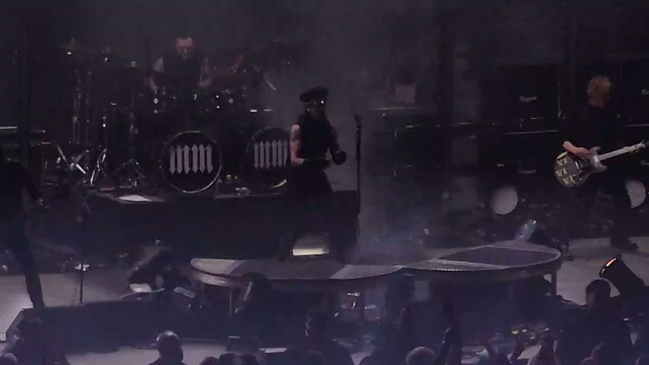 Marilyn Manson the beautiful people 2025 las Vegas 
