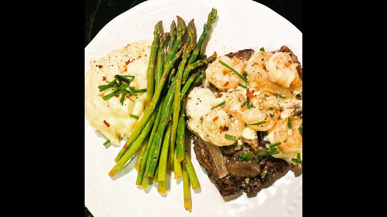 Better than Applebee’s Steak w/Shrimp n Parm Topping! Let’s Eat