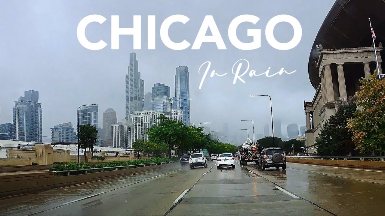 CHICAGO, Driving in the Rain on Lake Shore Dr