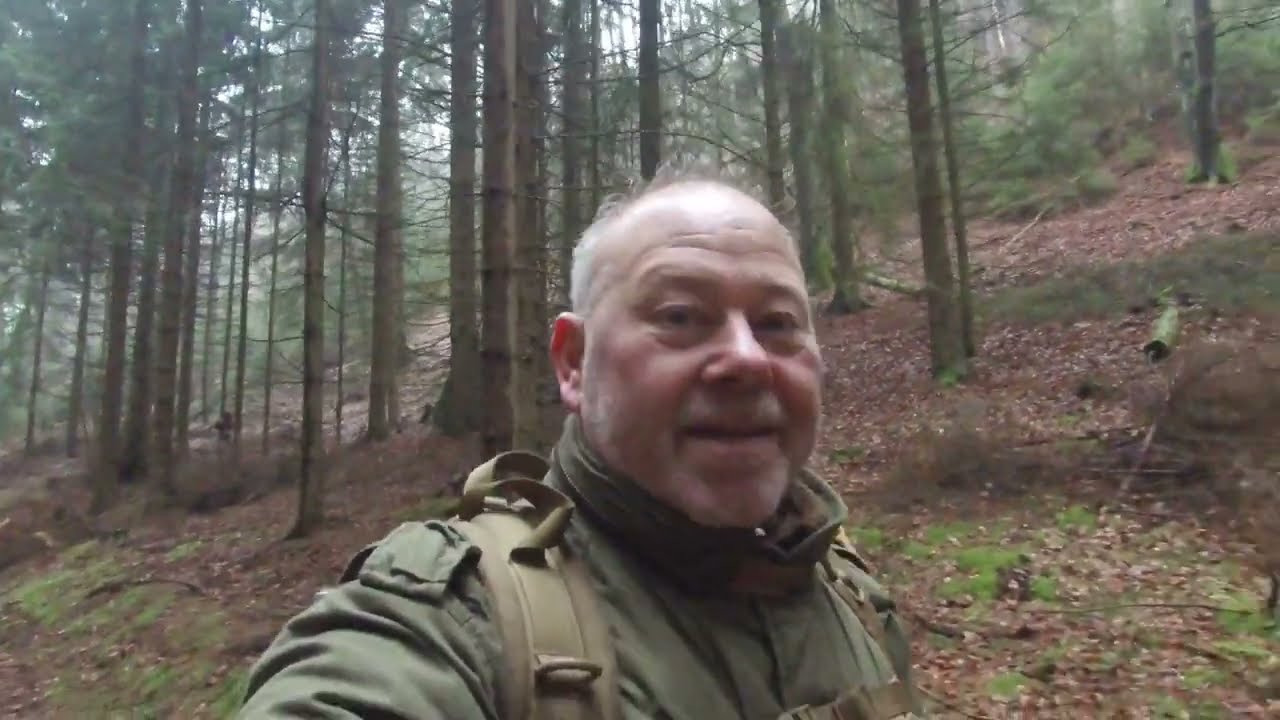 Dvoudenní výprava do trampských Roverek.